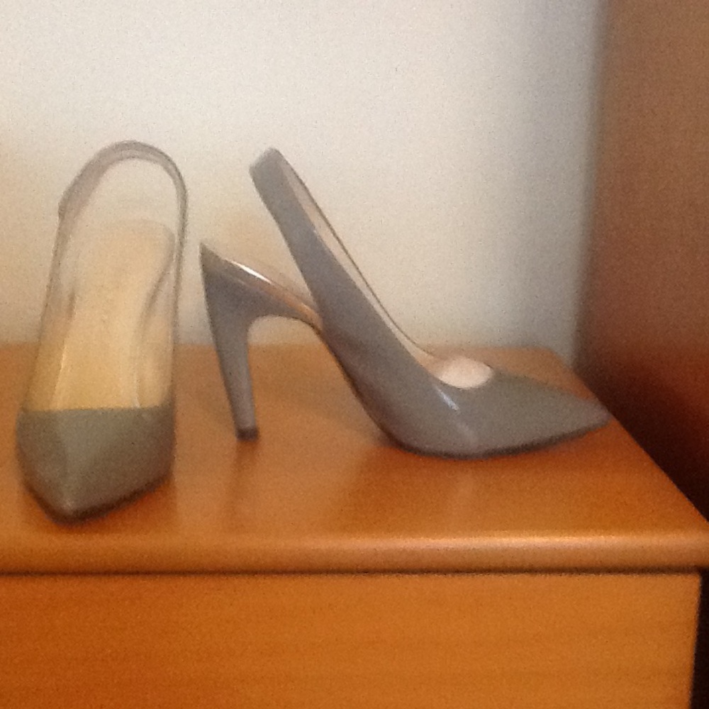 Charles Jourdan Gray Patent Leather Slingback Heels